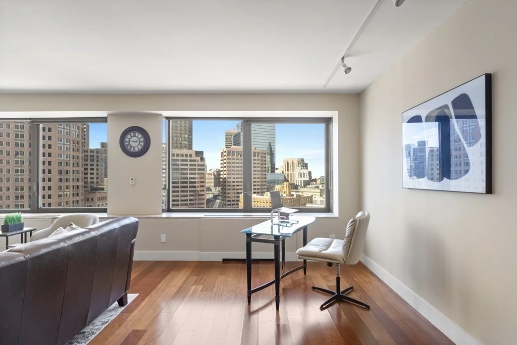 1 bed, 1 bath apartment for rent at 65 E India Row Unit 23H, Waterfront — photo 3 of 20