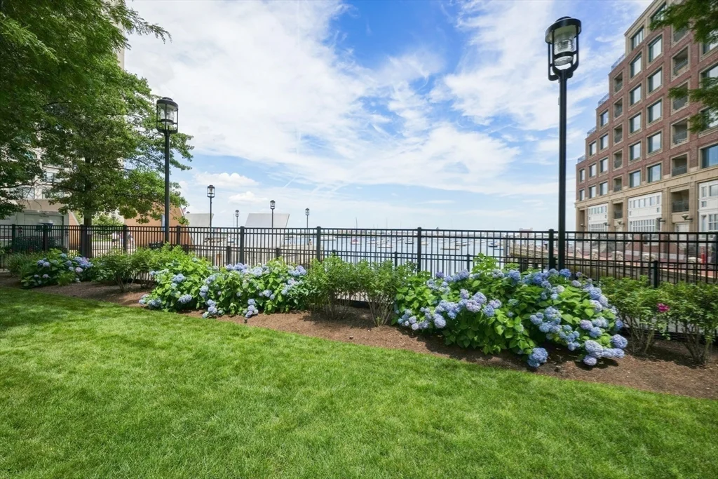 1 bed, 1 bath apartment for rent at 65 East India Row Unit 25G, Waterfront — photo 26 of 28