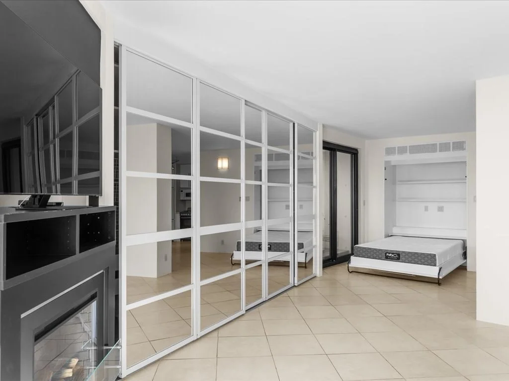 1 bed, 1 bath apartment for rent at 65 East India Row Unit 25G, Waterfront — photo 9 of 28