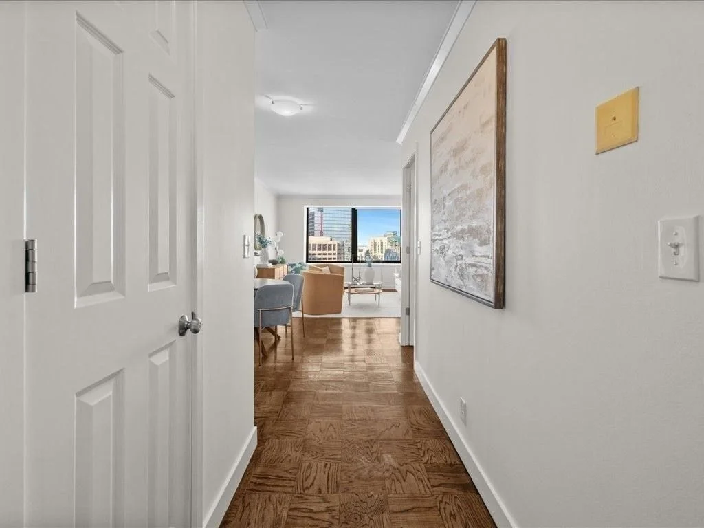 1 bed, 1 bath apartment for rent at 65 East India Row Unit 33A, Waterfront — photo 7 of 36