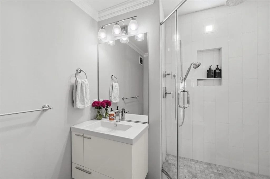 2 bed, 2 bath apartment for rent at 65 E India Row Unit 39C, Boston Downtown — photo 8 of 36