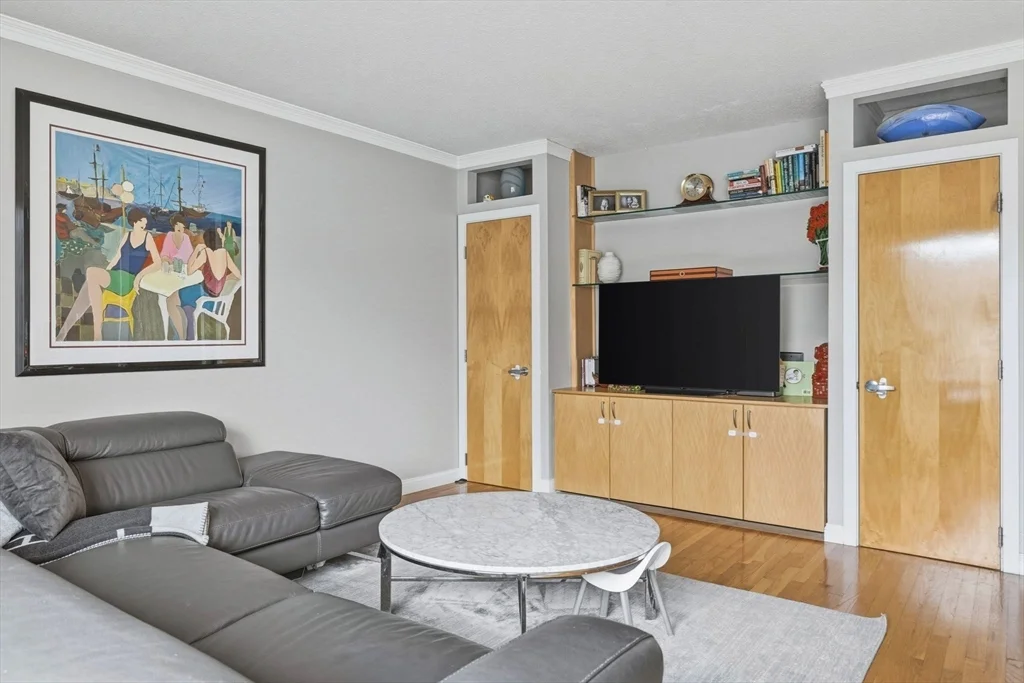 2 bed, 2 bath apartment for rent at 65 East India Row Unit 7C, Boston Downtown — photo 6 of 23