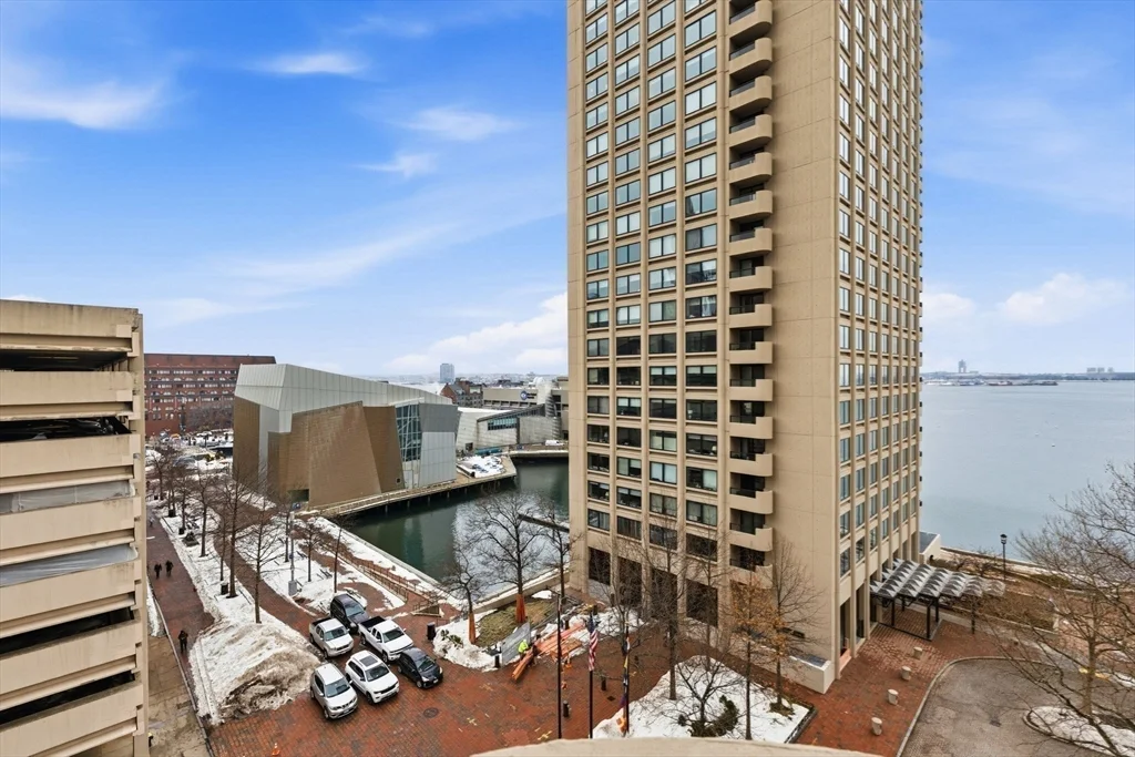 2 bed, 2 bath apartment for rent at 65 East India Row Unit 7C, Boston Downtown — photo 1 of 23