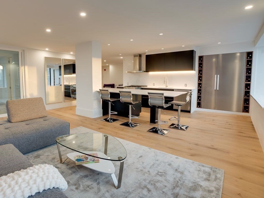 2 bed, 2 bath apartment for rent at 65 East India Row Unit Penthouse B, Waterfront — photo 6 of 23