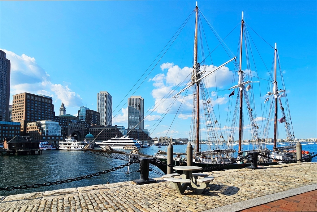 2 bed, 2 bath apartment for rent at 65 East India Row Unit Penthouse B, Waterfront — photo 20 of 23