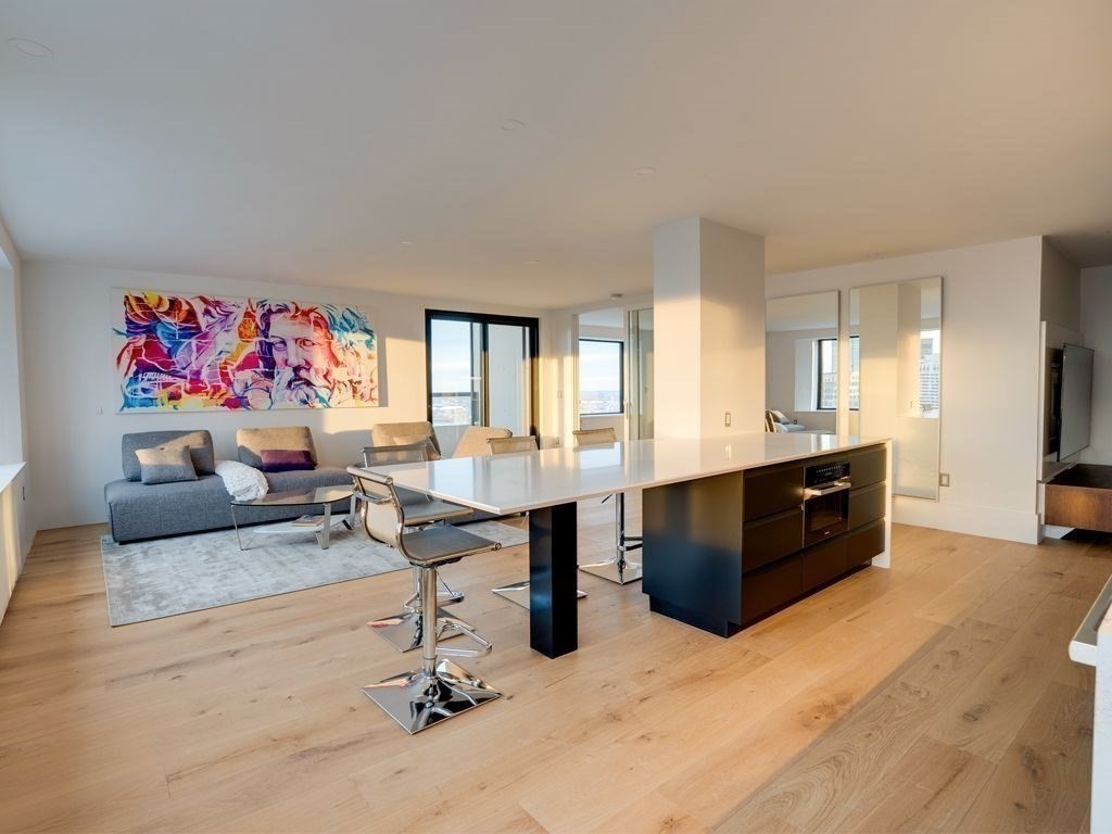 2 bed, 2 bath apartment for rent at 65 East India Row Unit Penthouse B, Waterfront — photo 3 of 23