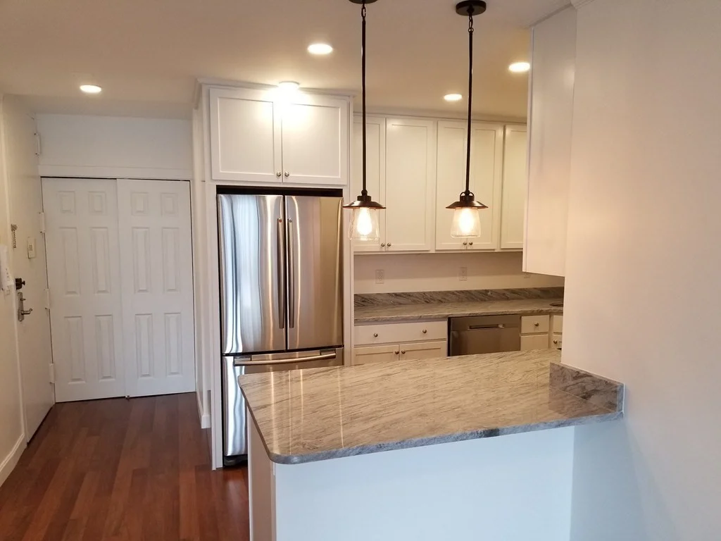 1 bed, 1 bath apartment for rent at 65 East India Row Unit 9A, Waterfront — photo 3 of 15