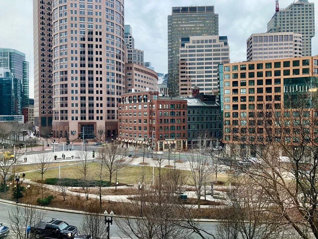 1 bed, 1 bath apartment for rent at 65 East India Row Unit 9A, Waterfront — photo 15 of 15