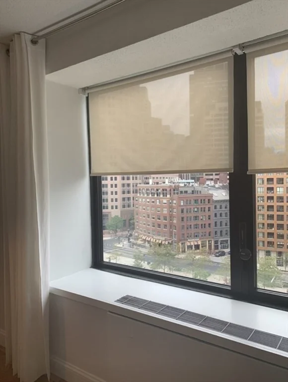1 bed, 1 bath apartment for rent at 65 East India Row Unit 10A, Waterfront — photo 11 of 19