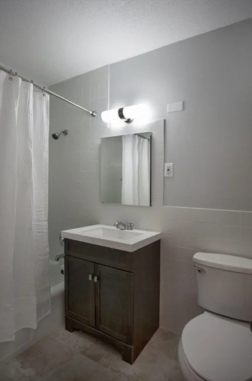 1 bed, 1 bath apartment for rent at 65 East India Row Unit 10A, Waterfront — photo 5 of 19