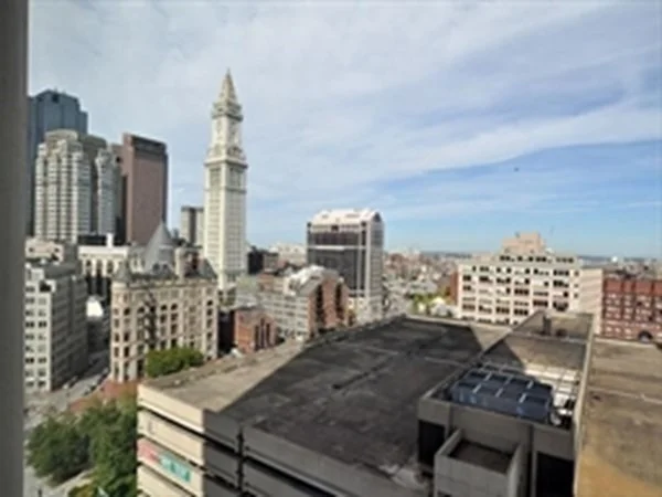 2 bed, 2 bath apartment for rent at 65 East India Row Unit 15B, Waterfront — photo 11 of 12