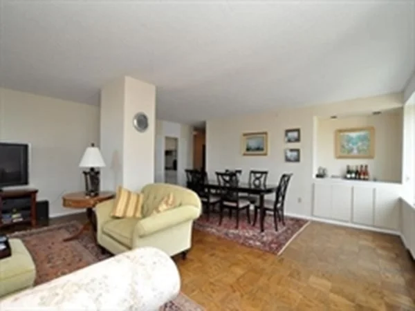 2 bed, 2 bath apartment for rent at 65 East India Row Unit 15B, Waterfront — photo 4 of 12