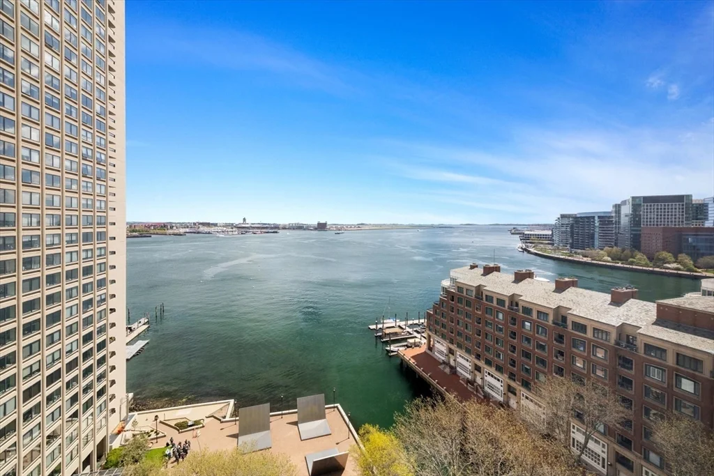 1 bed, 1 bath apartment for rent at 65 East India Row Unit 16E, Waterfront — photo 2 of 22