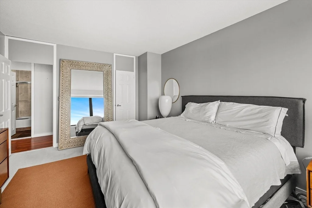 1 bed, 1 bath apartment for rent at 65 East India Row Unit 16E, Waterfront — photo 16 of 22