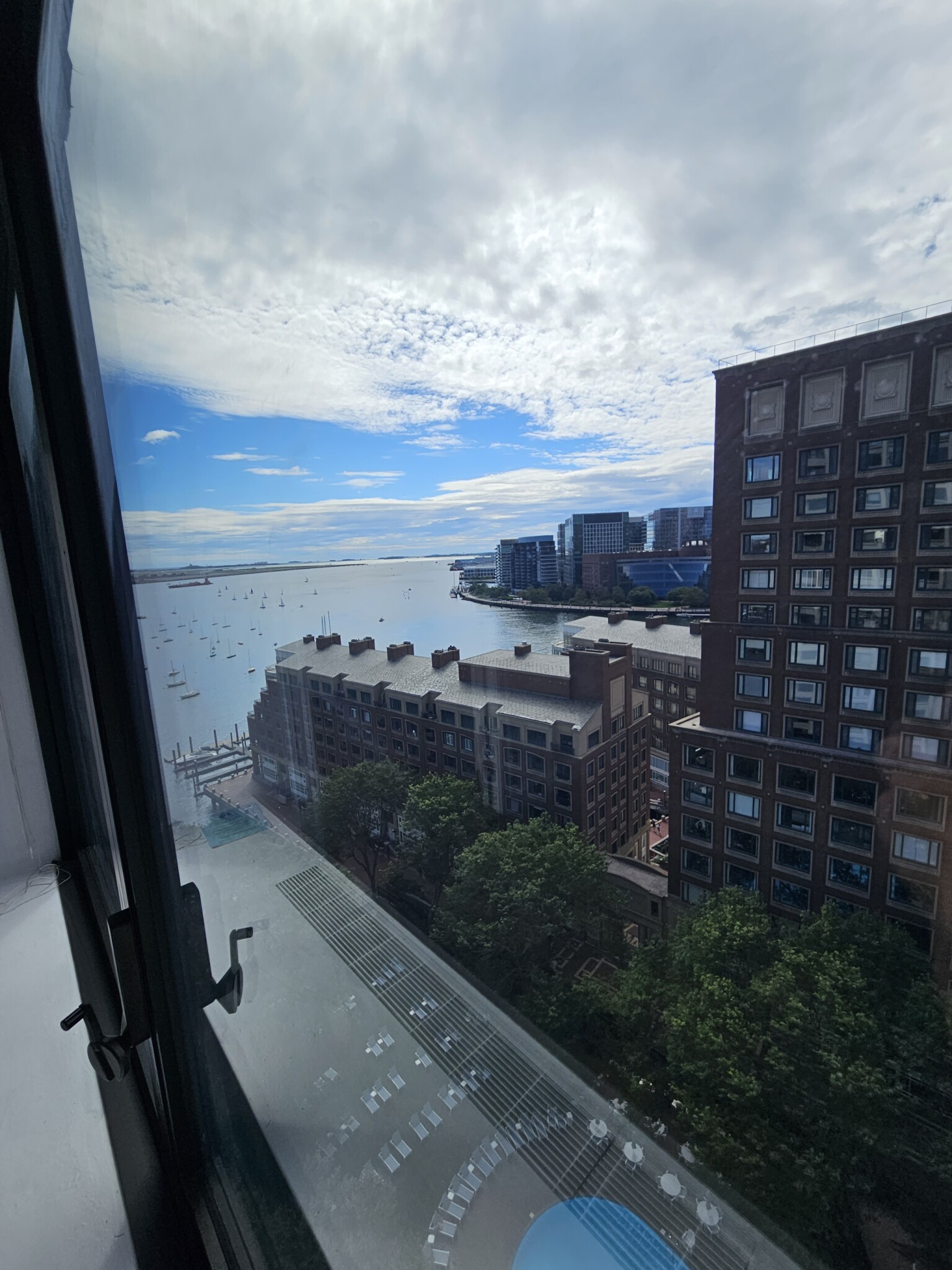 2 bed, 1.5 bath apartment for rent at 65 East India Row Unit 17G, Boston Downtown — photo 2 of 11
