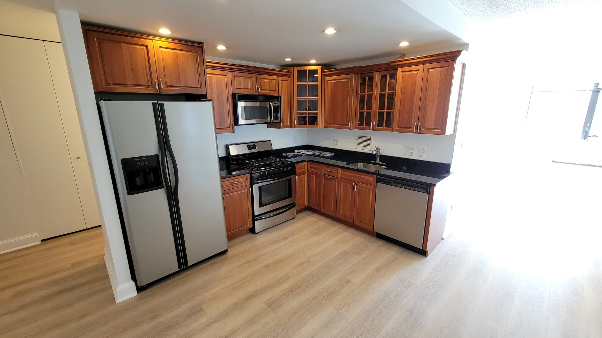 2 bed, 1.5 bath apartment for rent at 65 East India Row Unit 17G, Boston Downtown — photo 1 of 11