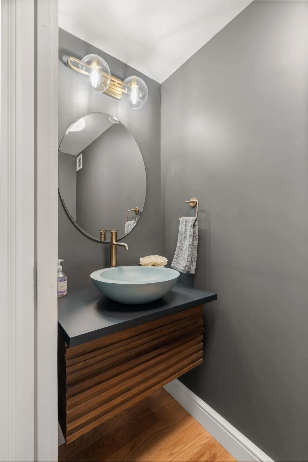 2 bed, 2 bath apartment for rent at 65 East India Row Unit 27F, Boston Downtown — photo 40 of 40