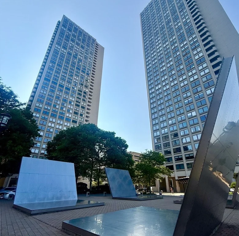 2 bed, 1 bath apartment for rent at 65 East India Unit 10G, Boston Downtown