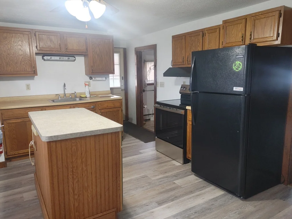 2 bed, 1 bath apartment for rent at 65 East St Unit 4, North Attleboro — photo 5 of 36