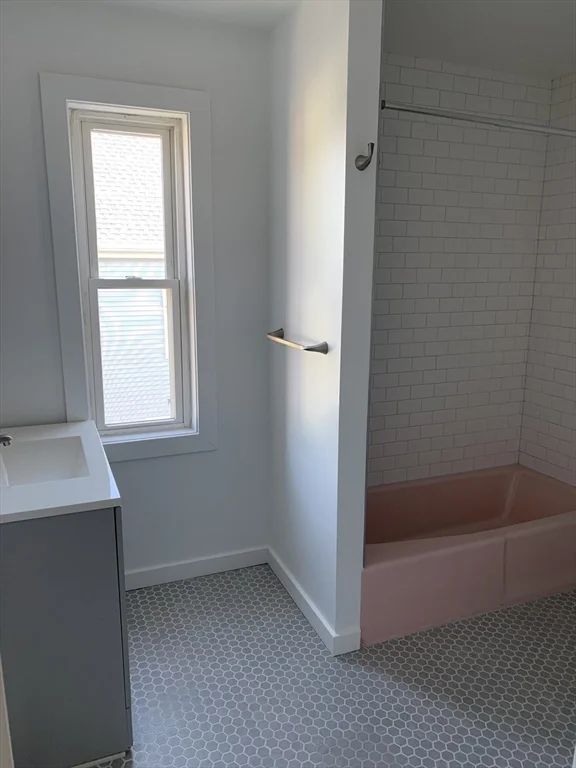 2 bed, 1 bath apartment for rent at 65 Edward St Unit 2, Medford — photo 11 of 13