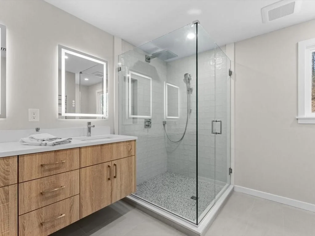 5 bed, 3 bath apartment for rent at 65 Eliot St, Natick — photo 9 of 16
