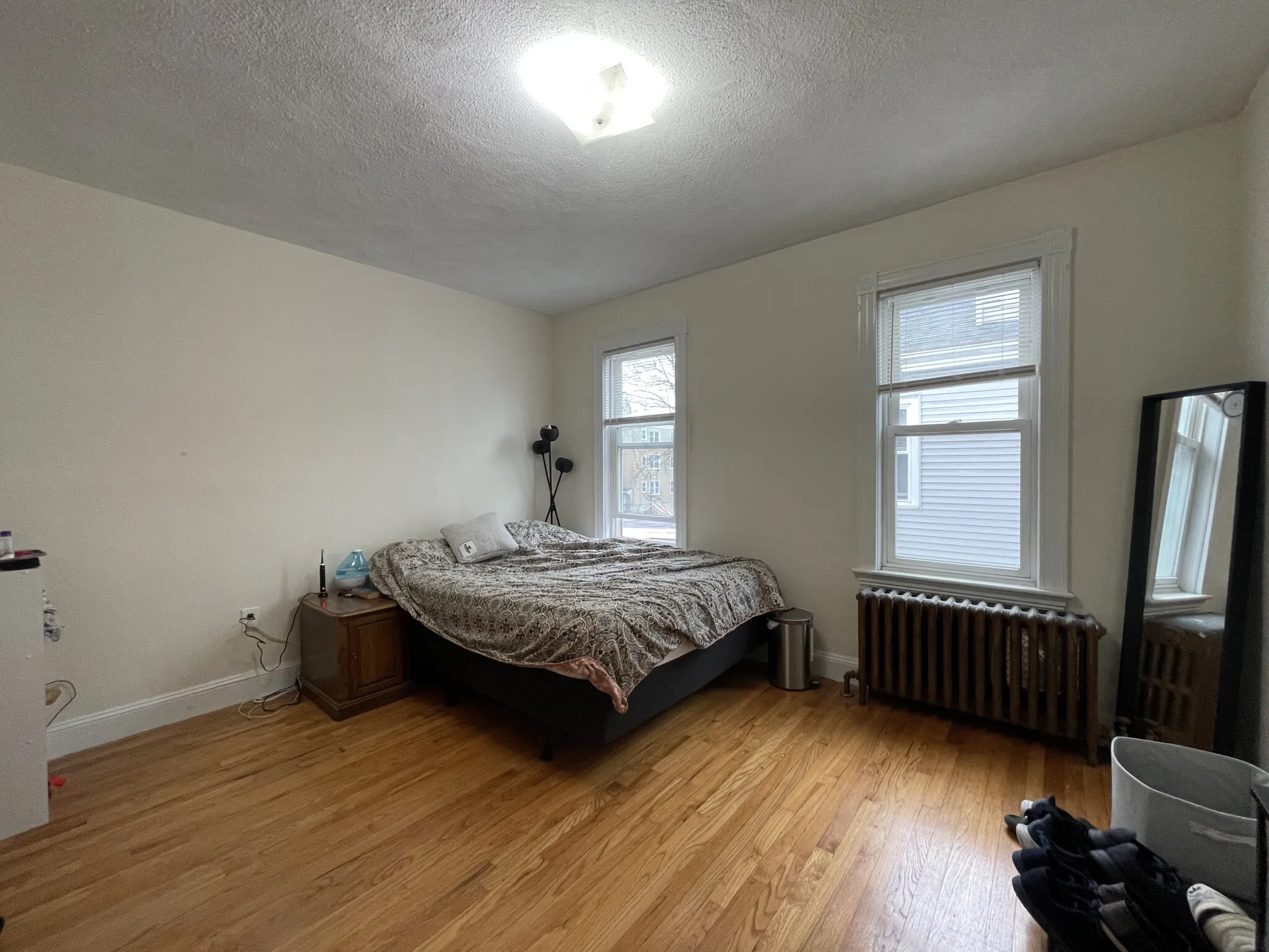 4 bed, 2 bath apartment for rent at 65 Fairbanks St Unit 2, Oak Square — photo 9 of 27