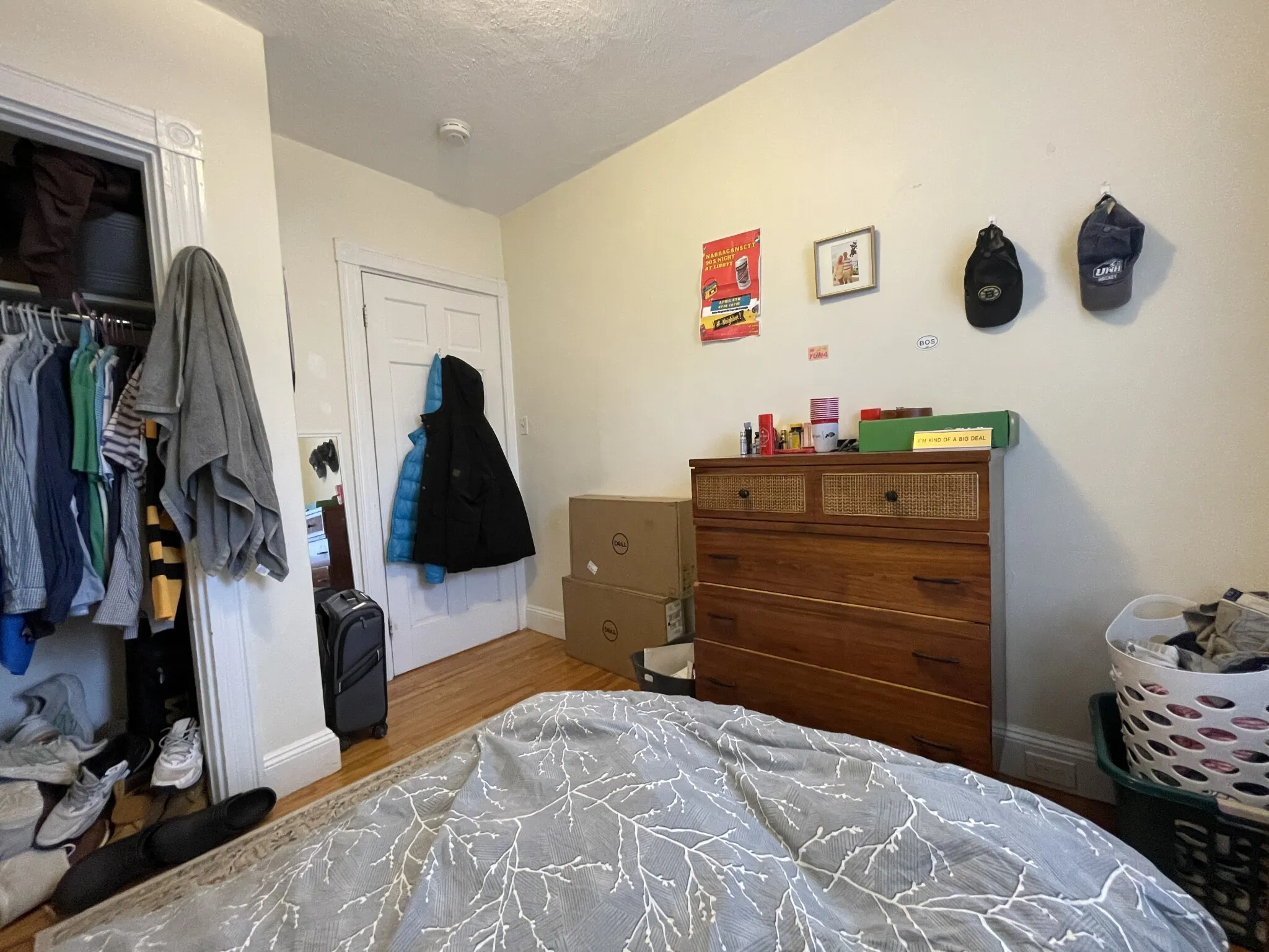 4 bed, 2 bath apartment for rent at 65 Fairbanks St Unit 2, Oak Square — photo 3 of 27