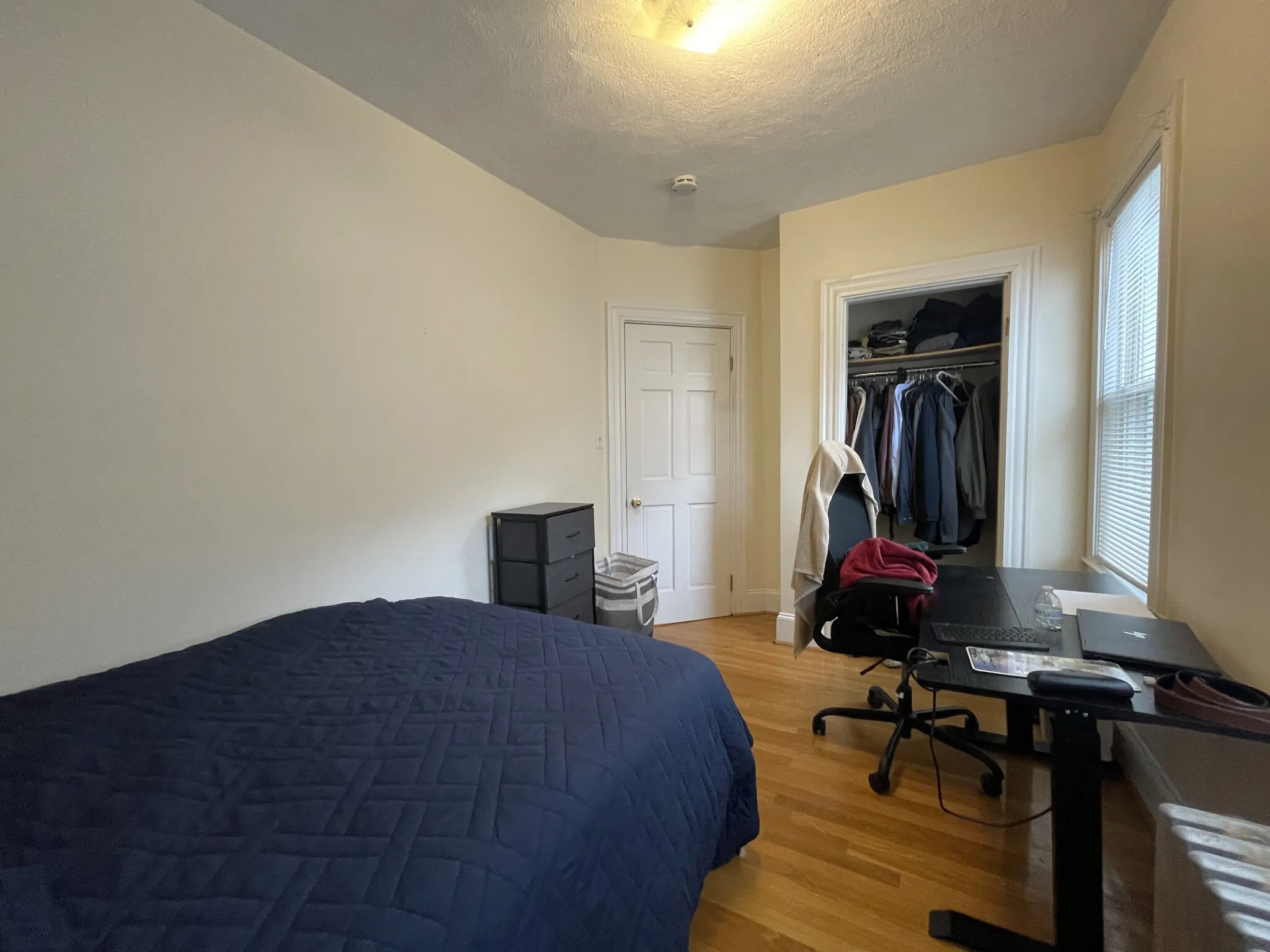 4 bed, 2 bath apartment for rent at 65 Fairbanks St Unit 2, Oak Square — photo 16 of 27