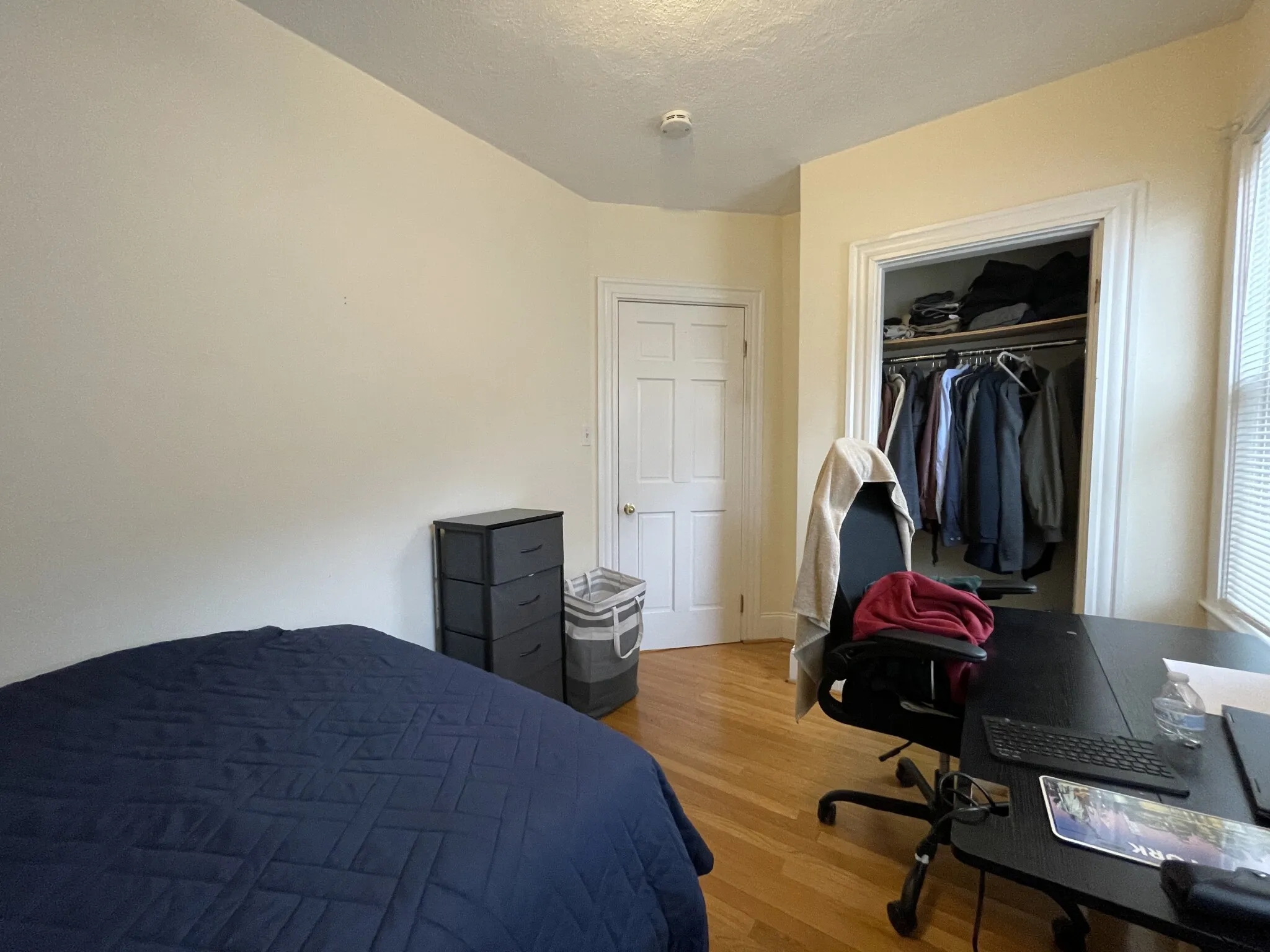 4 bed, 2 bath apartment for rent at 65 Fairbanks St Unit 2, Oak Square — photo 15 of 27