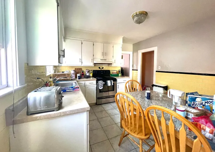 4 bed, 1 bath apartment for rent at 65 Frederick Ave Unit ., South Medford — photo 2 of 14
