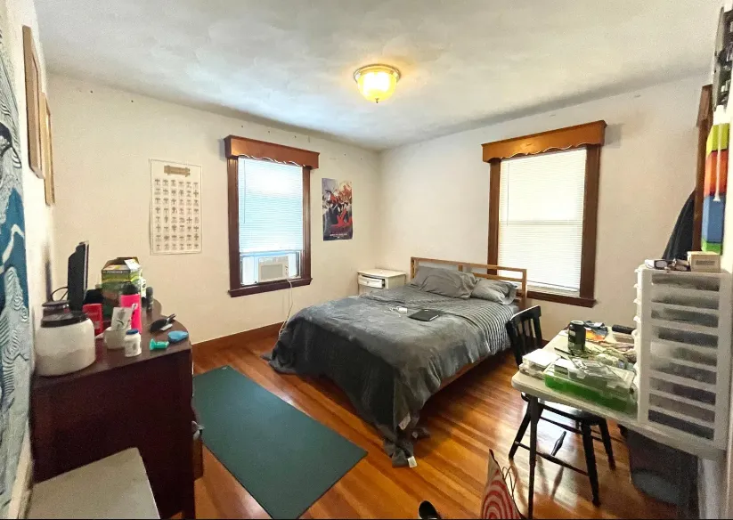 4 bed, 1 bath apartment for rent at 65 Frederick Ave Unit ., South Medford — photo 10 of 14