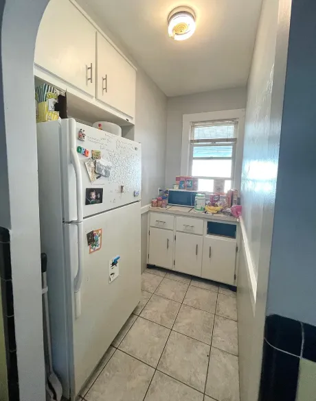 4 bed, 1 bath apartment for rent at 65 Frederick Ave Unit ., South Medford — photo 3 of 14
