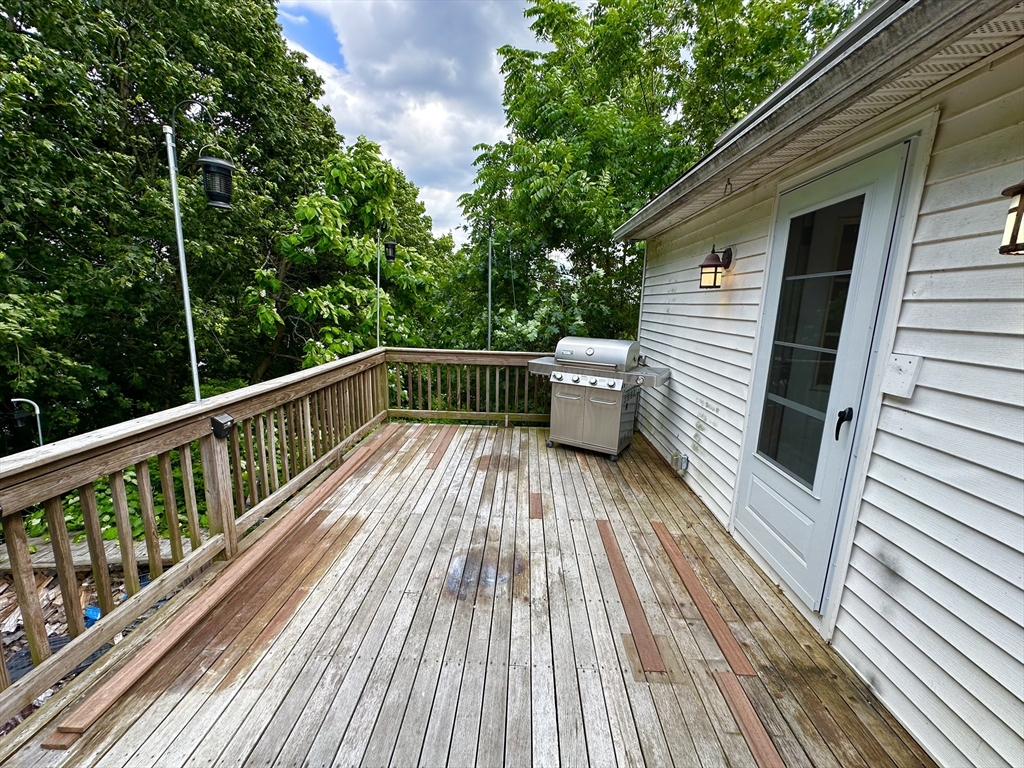 1 bed, 1 bath apartment for rent at 65 Freeman St Unit B, Haverhill — photo 1 of 8