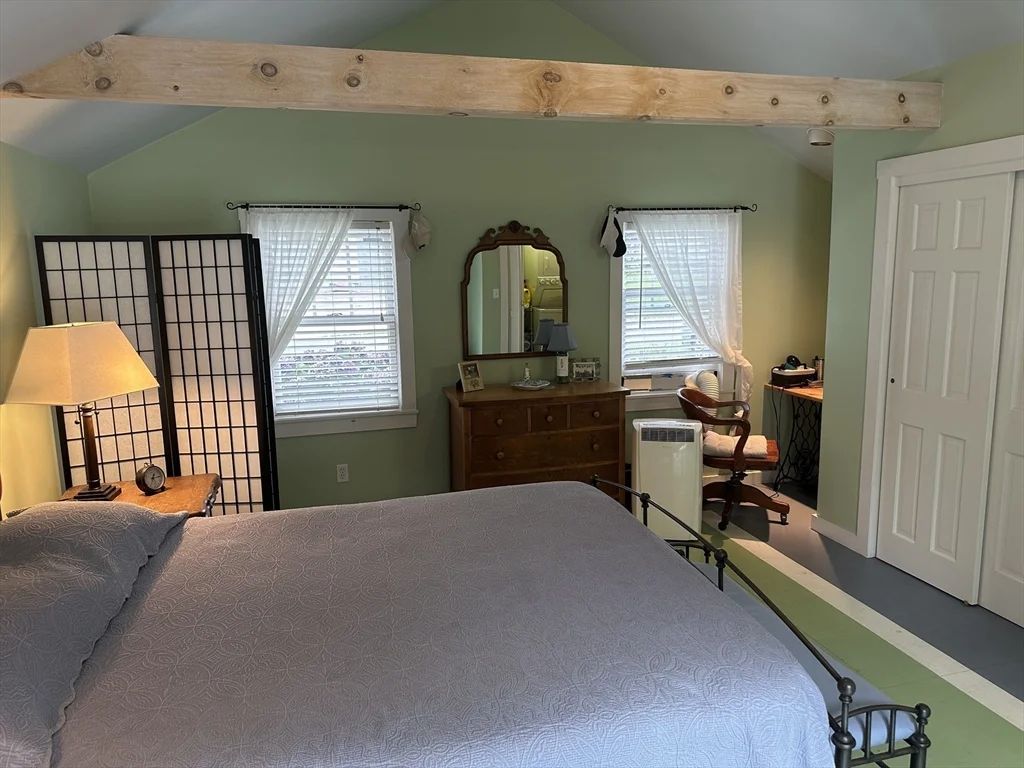 2 bed, 1 bath apartment for rent at 65-G Cummings Ln Unit WINTER RENT, South Westport — photo 11 of 22