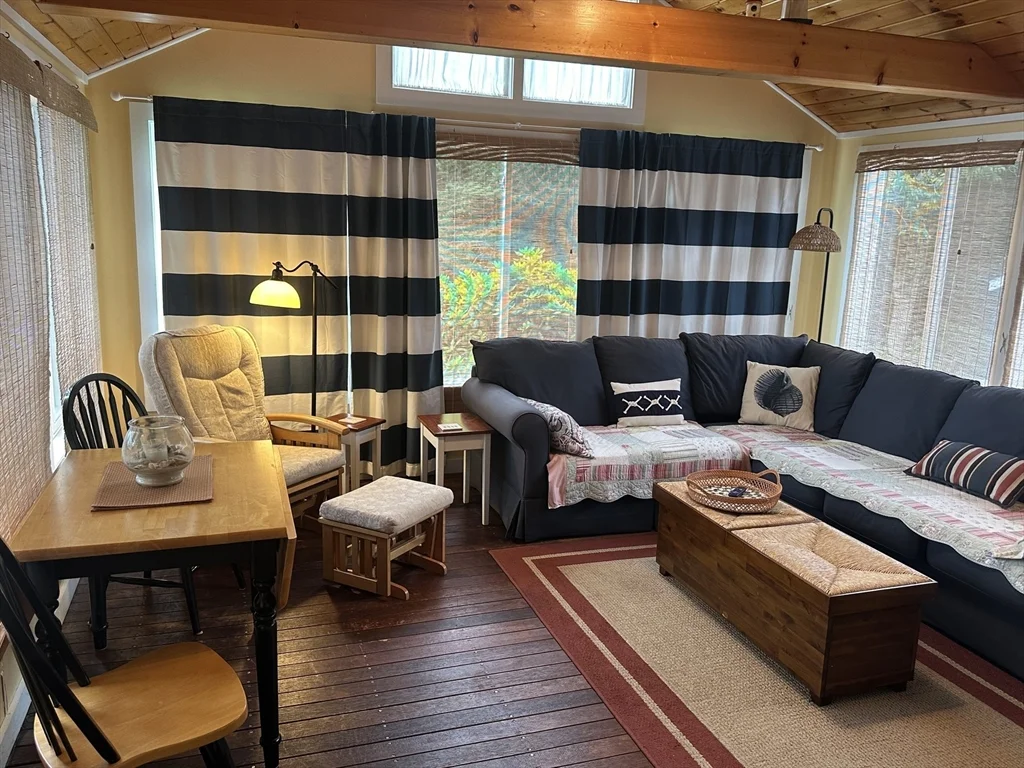 2 bed, 1 bath apartment for rent at 65-G Cummings Ln Unit WINTER RENT, South Westport — photo 7 of 22