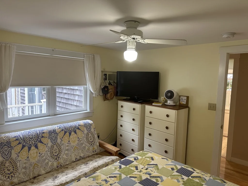 2 bed, 1 bath apartment for rent at 65-G Cummings Ln Unit WINTER RENT, South Westport — photo 15 of 22