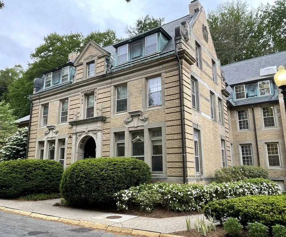 2 bed, 2 bath apartment for rent at 65 Glen Rd Unit H2, Brookline Village — photo 2 of 34