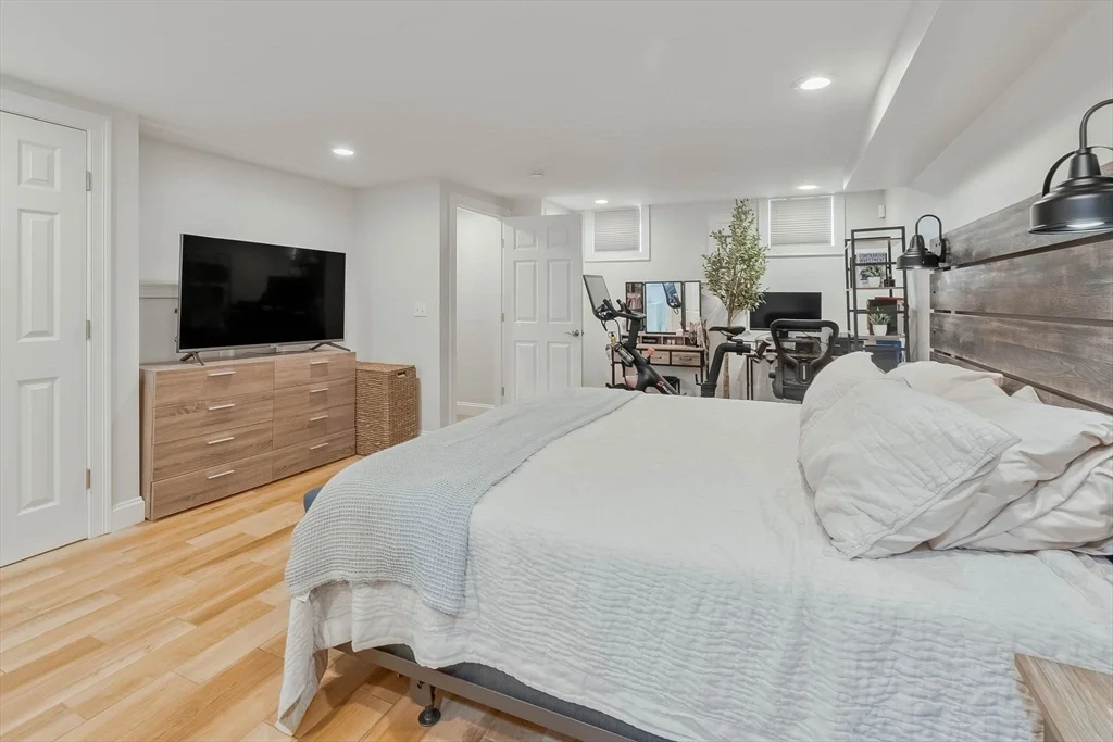 2 bed, 2 bath apartment for rent at 65 Green St Unit 1, Charlestown — photo 16 of 25