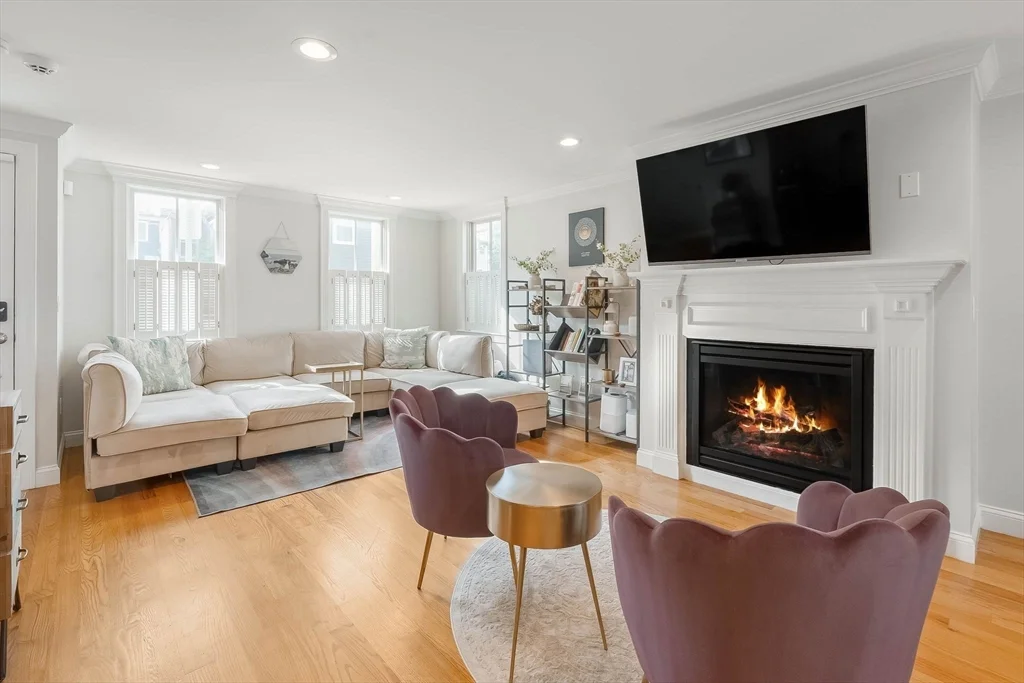 2 bed, 2 bath apartment for rent at 65 Green St Unit 1, Charlestown — photo 3 of 25