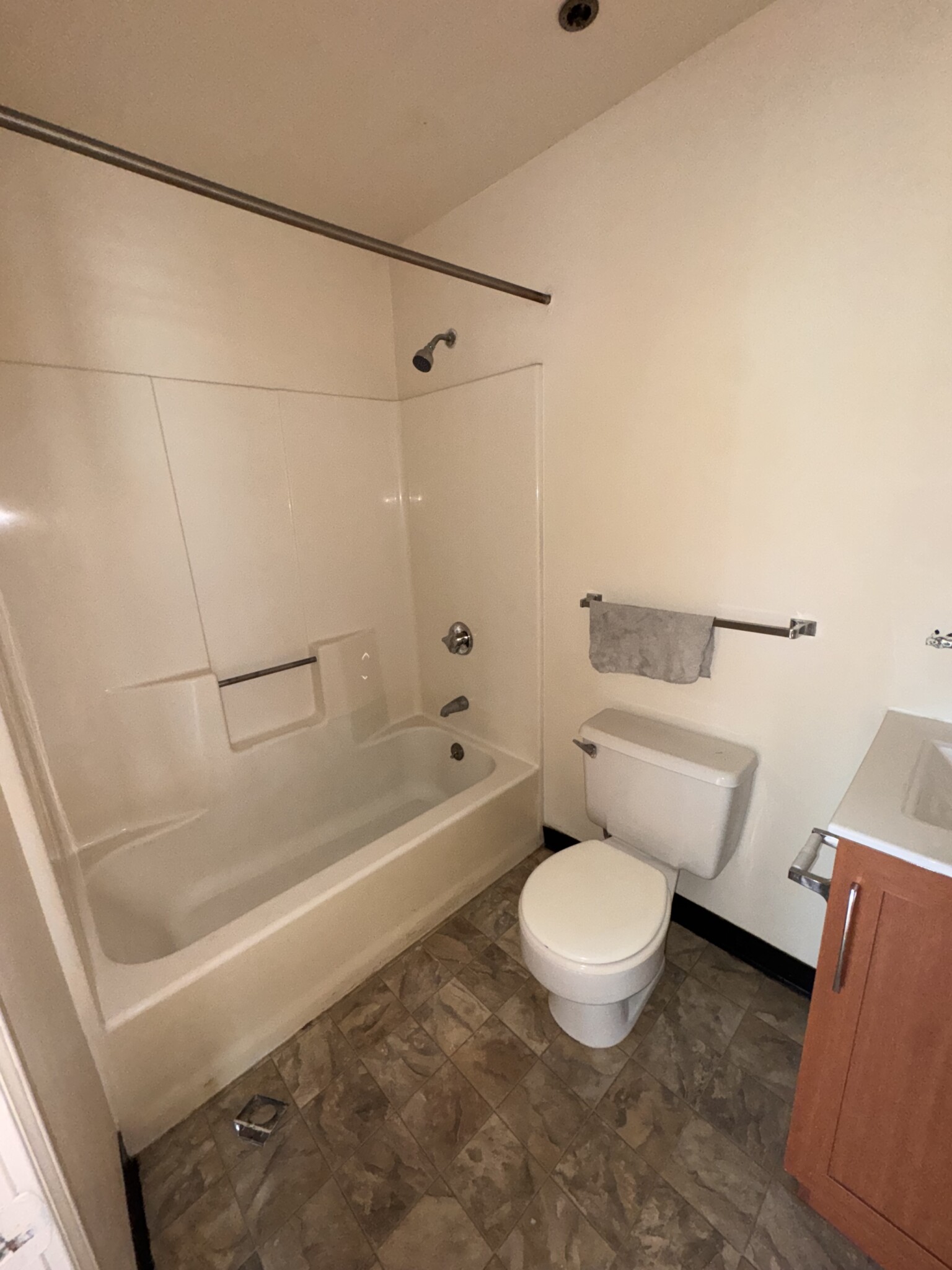 3 bed, 1.5 bath apartment for rent at 65 Harrison Ave Unit 1104, Chinatown — photo 8 of 14