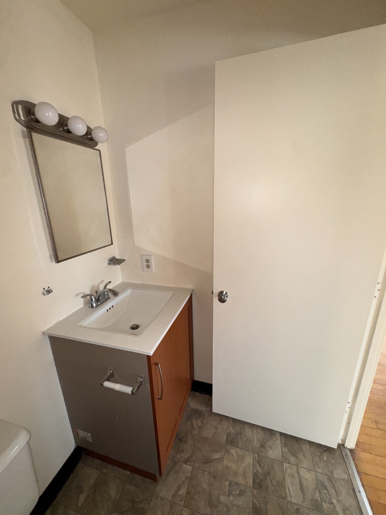 3 bed, 1.5 bath apartment for rent at 65 Harrison Ave Unit 1104, Chinatown — photo 9 of 14