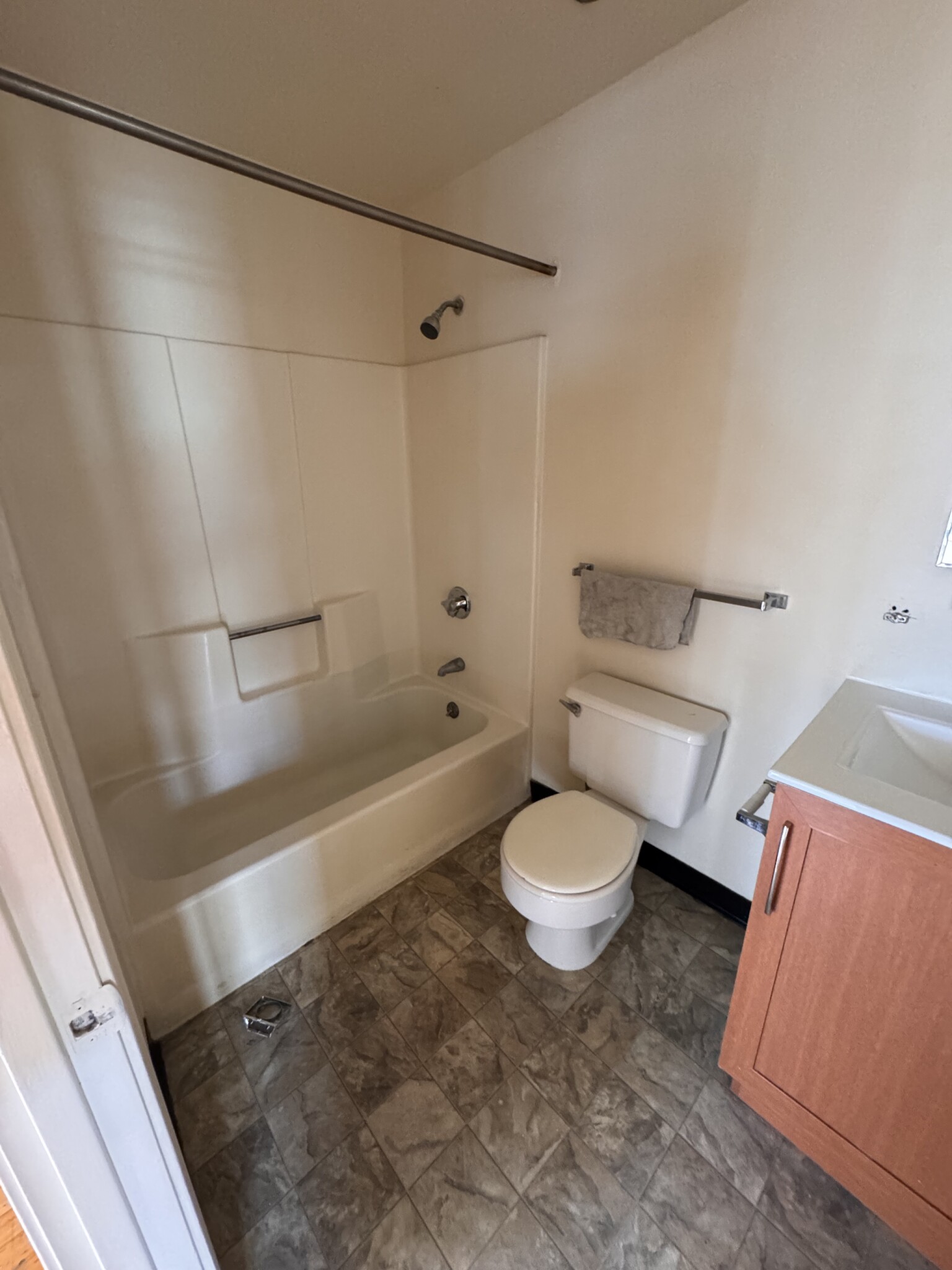 3 bed, 1.5 bath apartment for rent at 65 Harrison Ave Unit 1104, Chinatown — photo 7 of 14