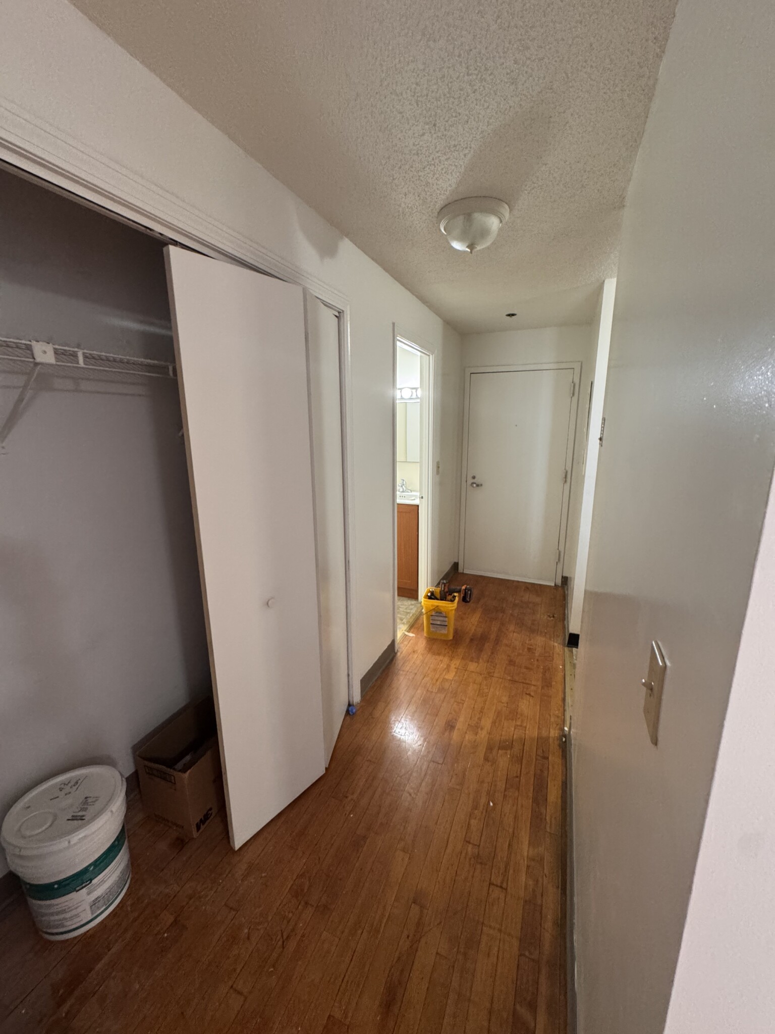 3 bed, 1.5 bath apartment for rent at 65 Harrison Ave Unit 804, Chinatown — photo 5 of 15