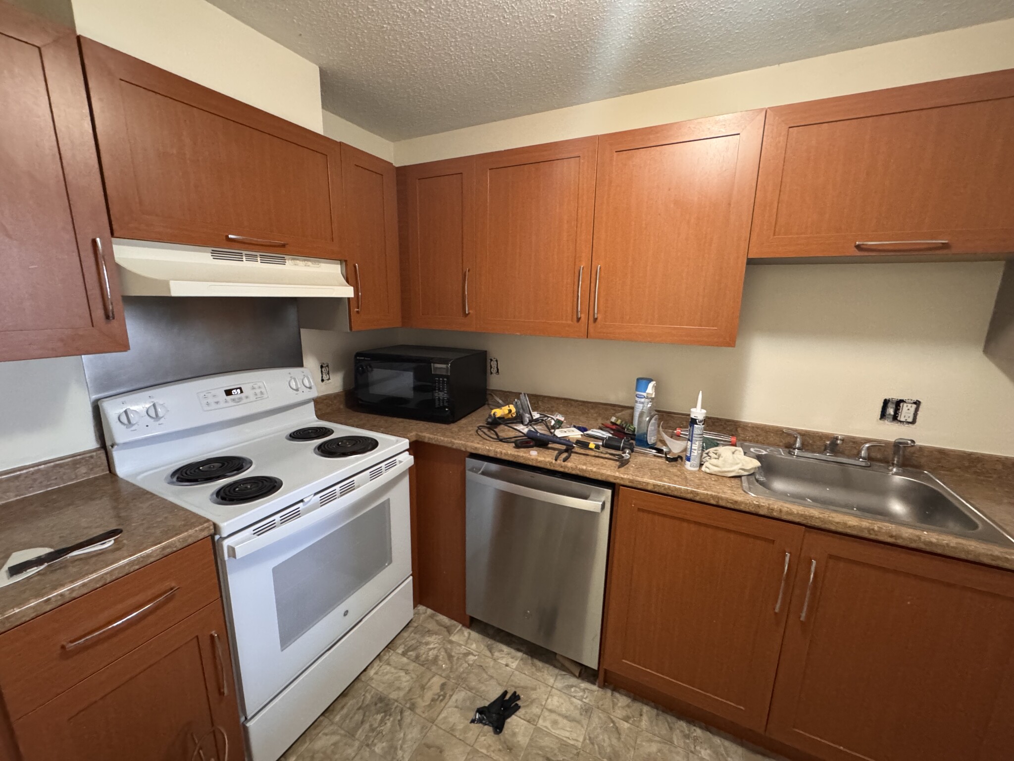 3 bed, 1.5 bath apartment for rent at 65 Harrison Ave Unit 804, Chinatown