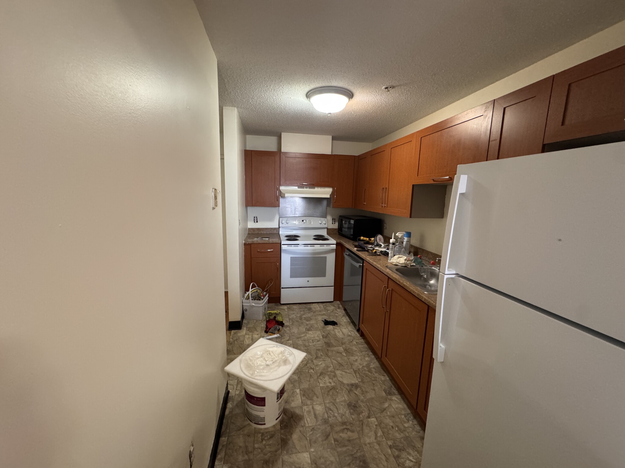 3 bed, 1.5 bath apartment for rent at 65 Harrison Ave Unit 804, Chinatown — photo 3 of 15