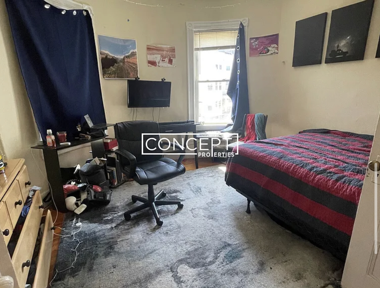 4 bed, 1 bath apartment for rent at 65 Hillside St Unit 3, Mission Hill — photo 5 of 8