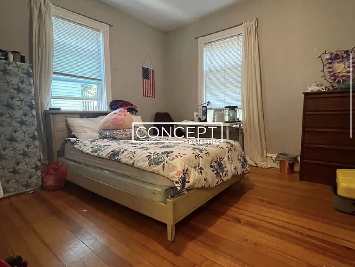 4 bed, 1 bath apartment for rent at 65 Hillside St Unit 3, Mission Hill — photo 7 of 8