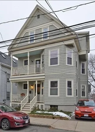 2 bed, 1 bath apartment for rent at 65 Hudson St Unit 1, Powder House Square — photo 1 of 10