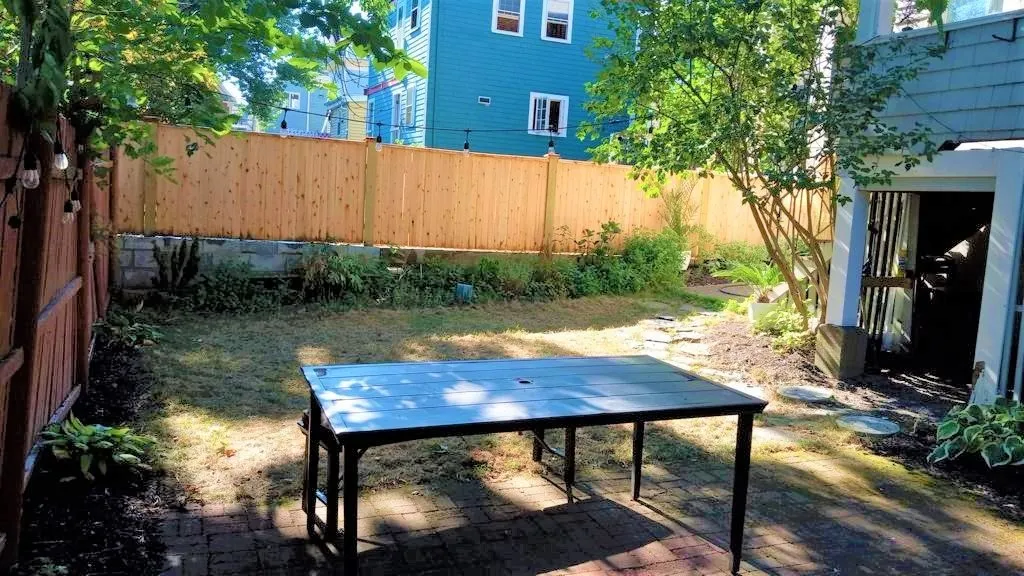 2 bed, 1 bath apartment for rent at 65 Hudson St Unit 1, Powder House Square — photo 10 of 10
