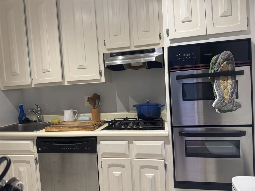 1 bed, 1 bath apartment for rent at 65 India Row Unit 31A, Boston Downtown — photo 5 of 10